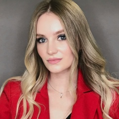 Александра Караваева