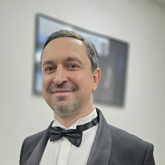 Евгений Слюсарь, Сургут