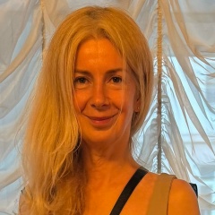 Изабелла Жукова, Москва