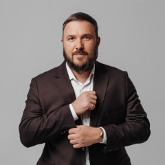 Максим Емельянов, 12.08, Тюмень