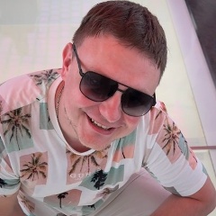 Петя Иващенко, Москва