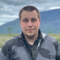Жека Есаков, Москва