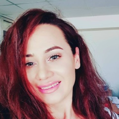 Enesha Fashion Designer, 16.05, İzmir