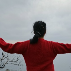 Юля Санникова