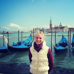 Алёнка Карпенко