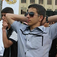 Noro Hambarcumya, Гюмри