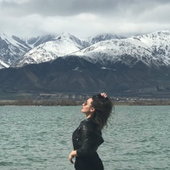 Лаура Кундухова