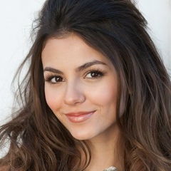 Виктория Джастис, 19.02.1993