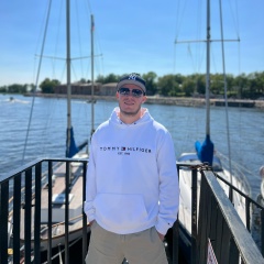 Руслан Лесов, 16.09.1989, Санкт-Петербург