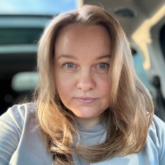 Нелли-Неонилла Исаева, Санкт-Петербург