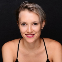 Вера Романова, Москва