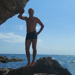 Саша Коваленко