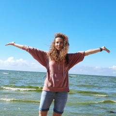 Юлия Страхова, 02.04.1901, Санкт-Петербург