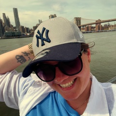 Анютка Серебрякова, Санкт-Петербург