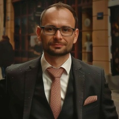 Влад Иванов