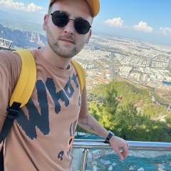 Евгений Трифонов