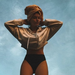 Юля Мельник, 21.01, Львов