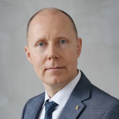 Олег Белозеров, 18.05.1977, Томск