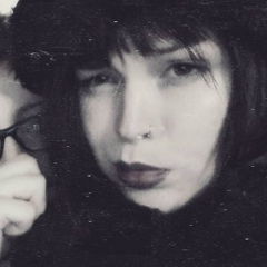 Arwen Dfhrehrtyre, 24.05.1995, Châtellerault