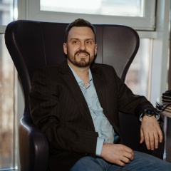 Эдуард Кюберис, 16.06.1981, Нижний Новгород