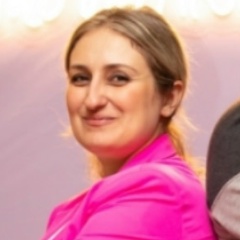 Яна Яковлева, Сланцы