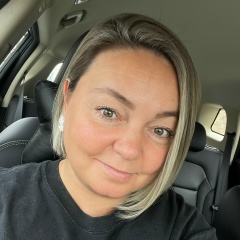 Ирина Залесова-Нижевич, Санкт-Петербург