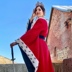 Тоня Бесявская, Санкт-Петербург