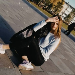 Вика Назарова