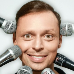 Виктор Комаров, Москва