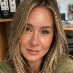 Анютка Мильне, Санкт-Петербург