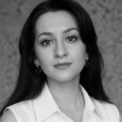 Индира Лукманова