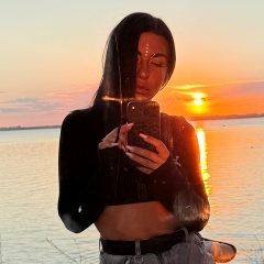 Юля Неонегина