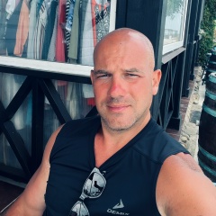 Андрей Петров