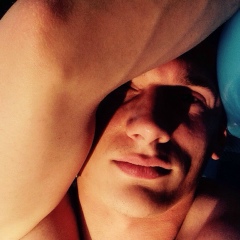 Максим Серов