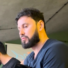 Кекс Кексов, Москва