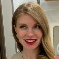 Таня Комушенко, Санкт-Петербург