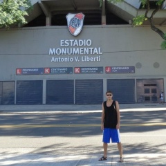 Макс Кариока, Новосибирск