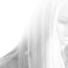 Юлия Суханова