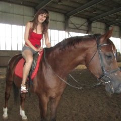 Ольга Кухарева, Имени М. Горького