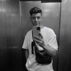 Максим Коваленко