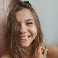 Эмилия Майнс, Москва