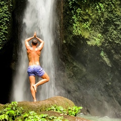 Рустам Шарипов