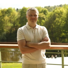Владислав Маслов