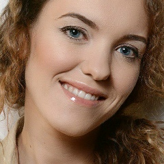 Елена Лопатина