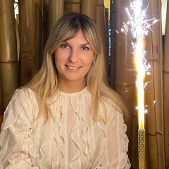 Юлия Крапивина, Москва