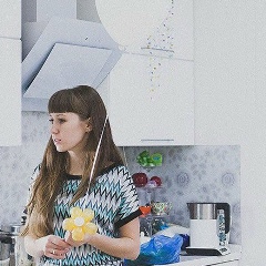 Кира Худякова, Москва