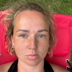 Аня Бочарова, Москва