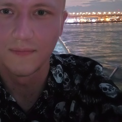 Александр Суханов