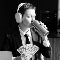 Ольга Мродчик, Алматы