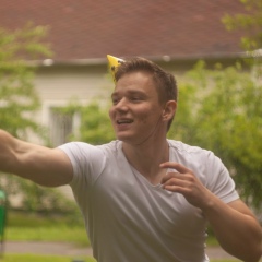 Иван Иванов, 12.06.1996, Брянск